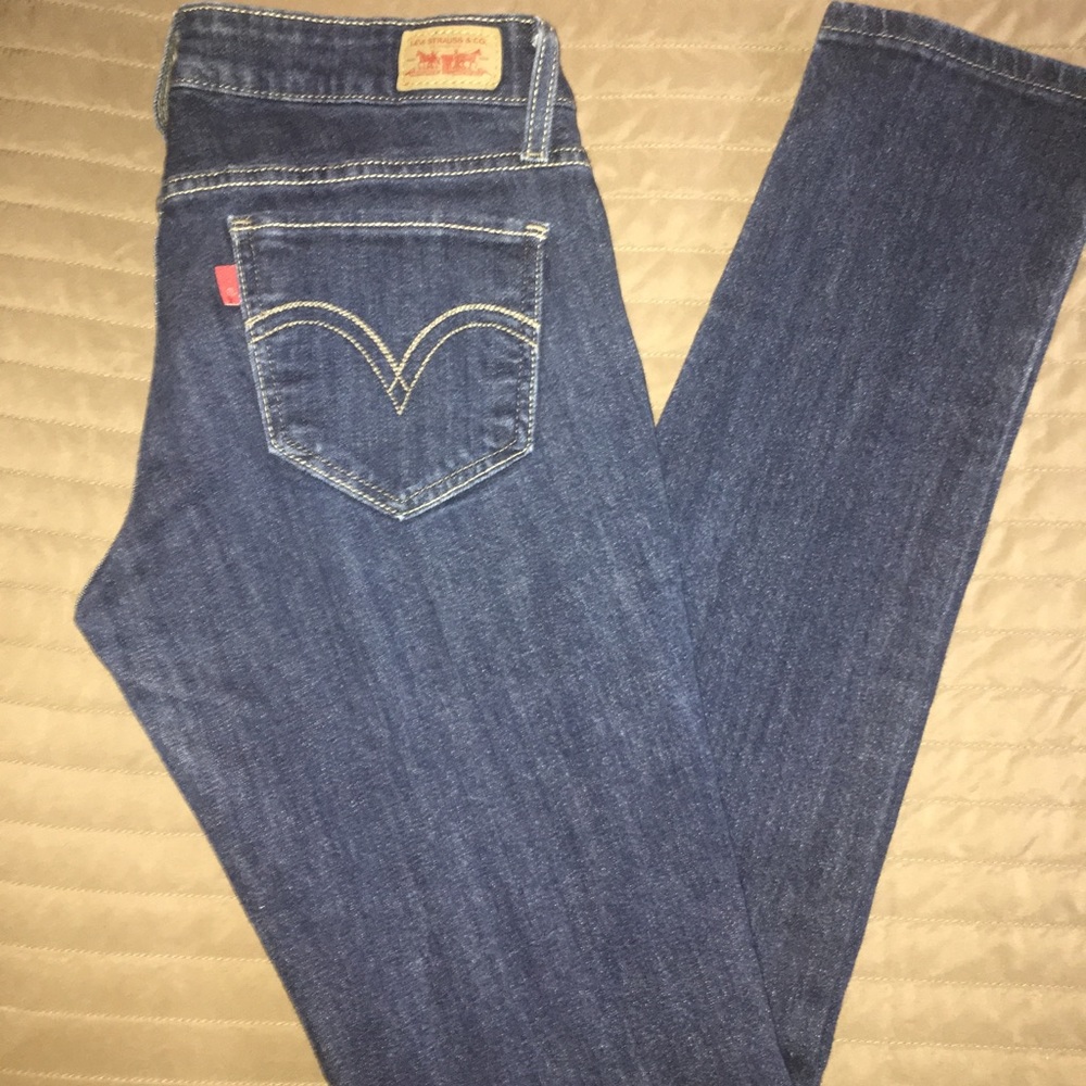 Levi’s 524 size 5 jeans like new